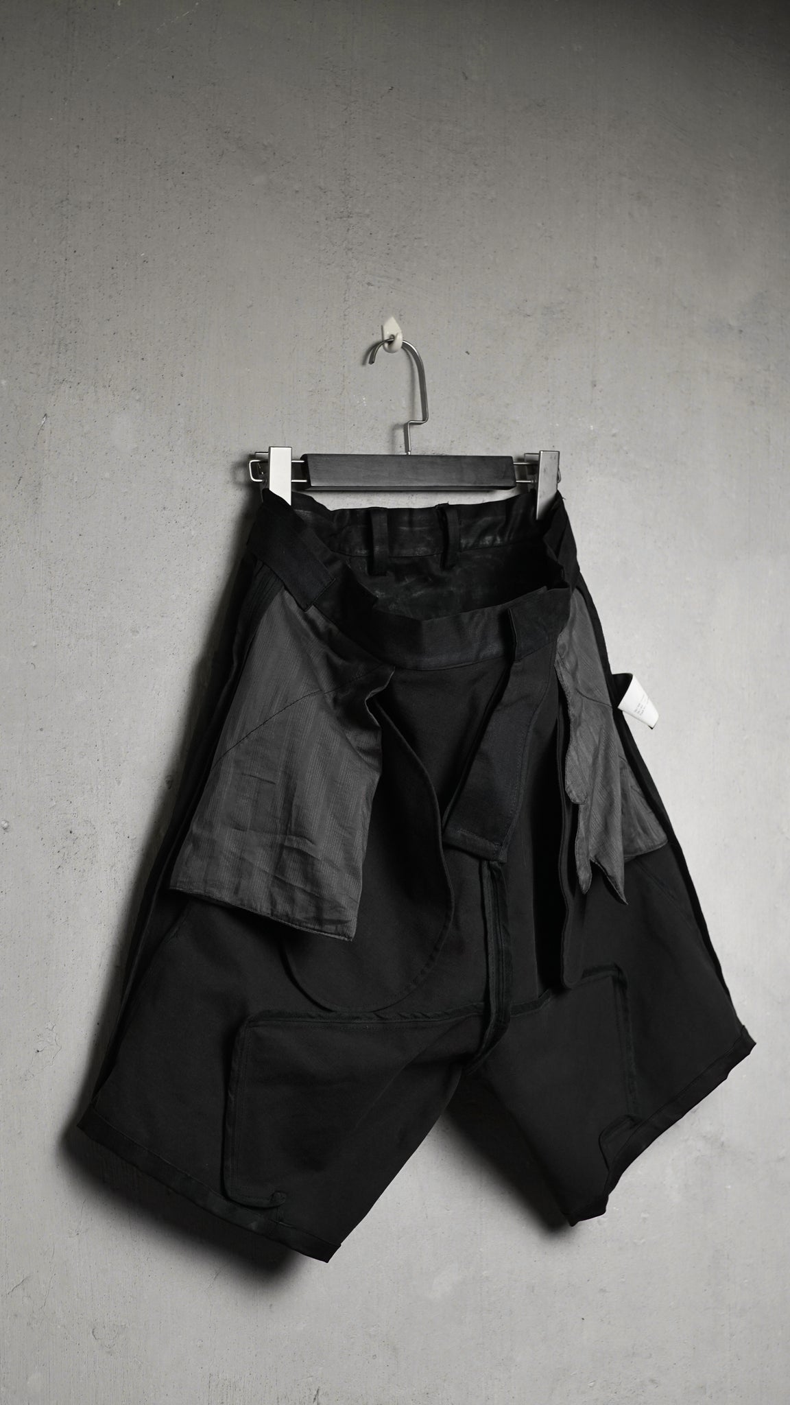 Hand waxed 6 pockets Drop Crotch Shorts