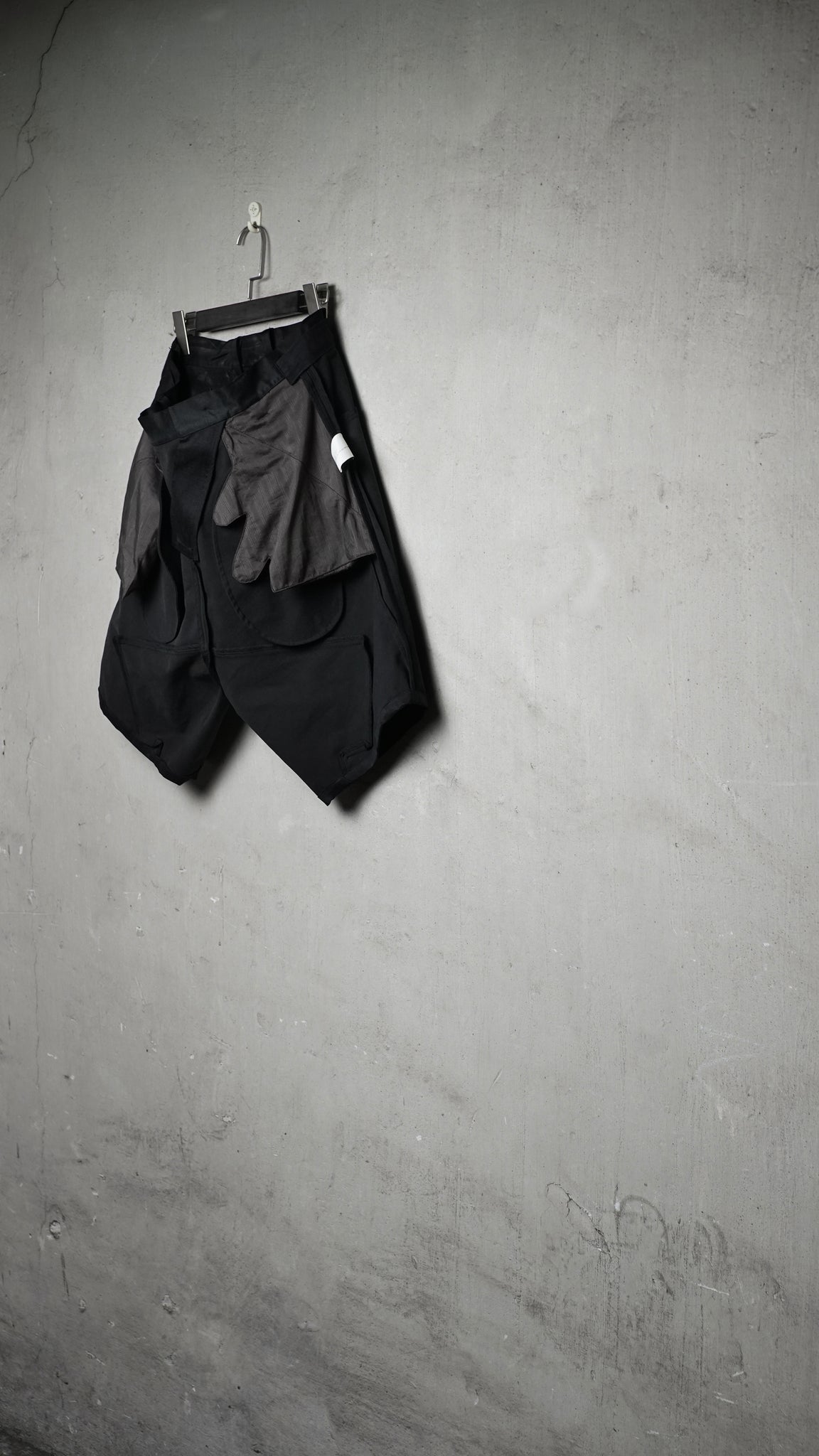 Hand waxed 6 pockets Drop Crotch Shorts