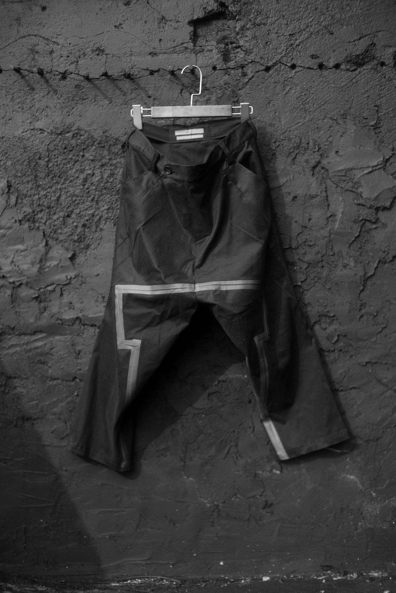 Taped 6 pockets drop crotch pants [ 1 of 1 ]