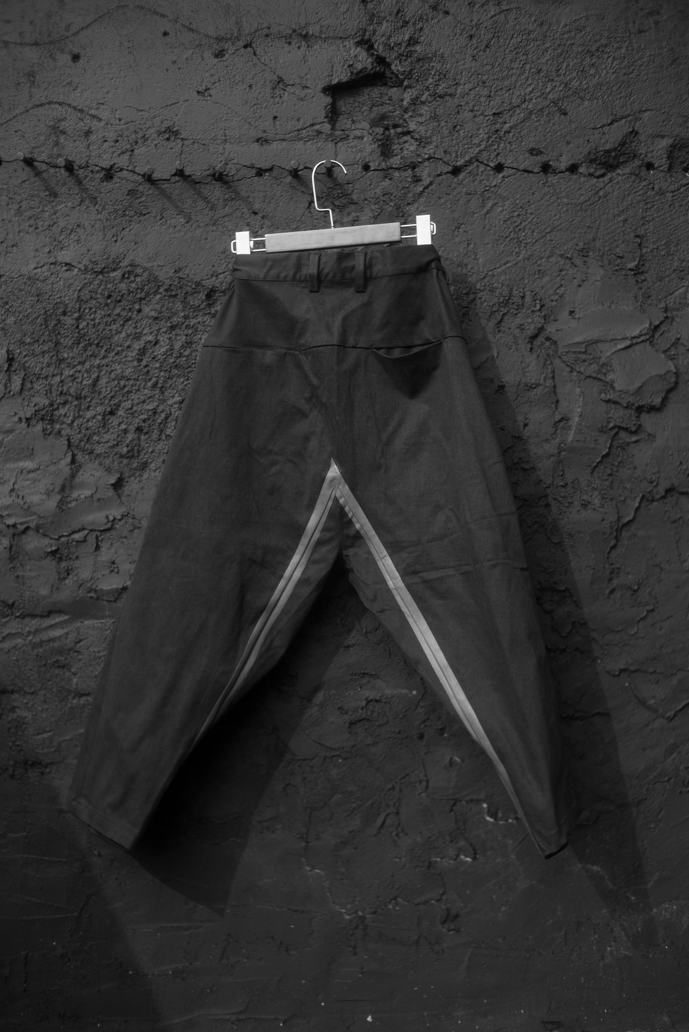 Taped 6 pockets drop crotch pants [ 1 of 1 ]