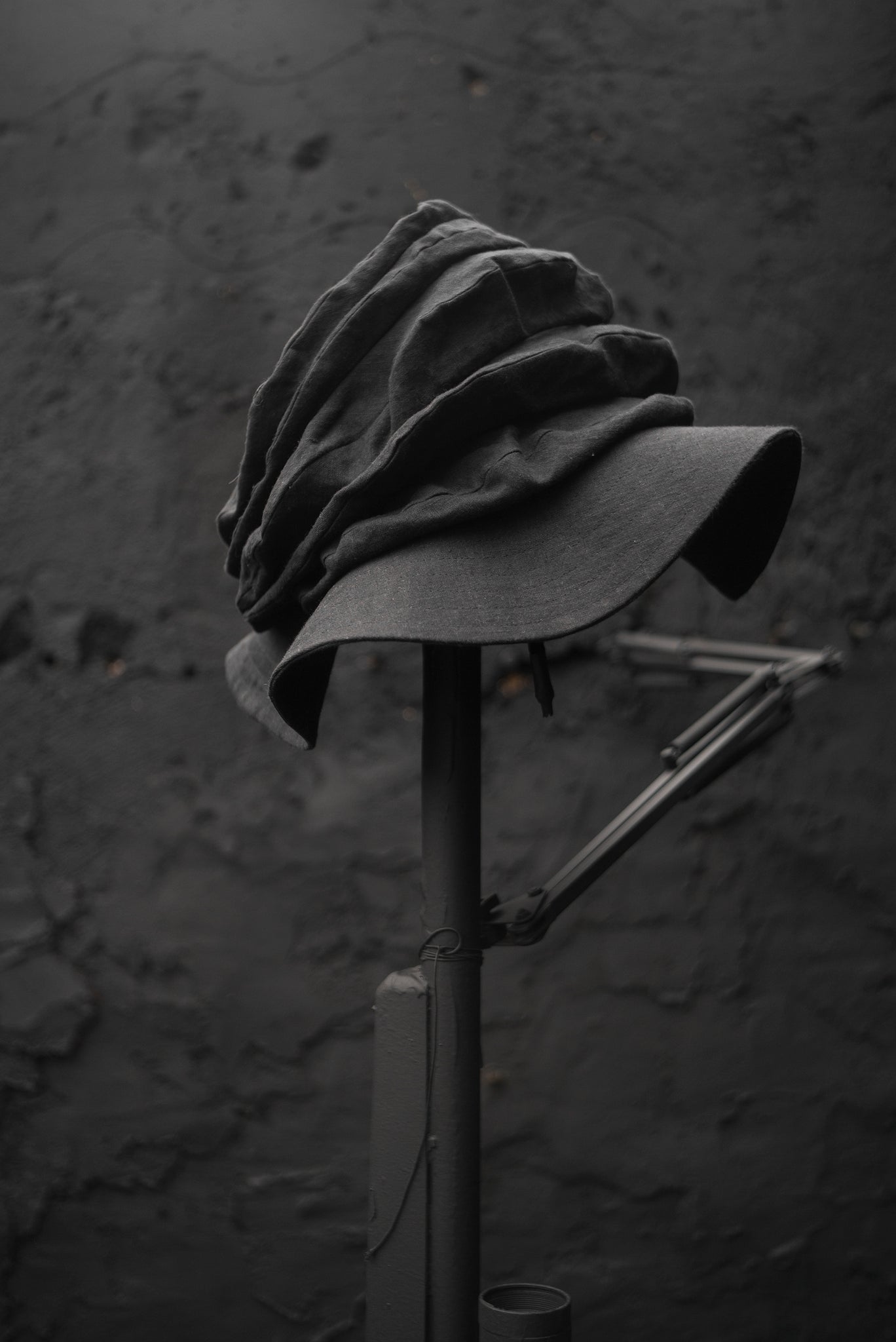 LINEN ACCORDION HAT
