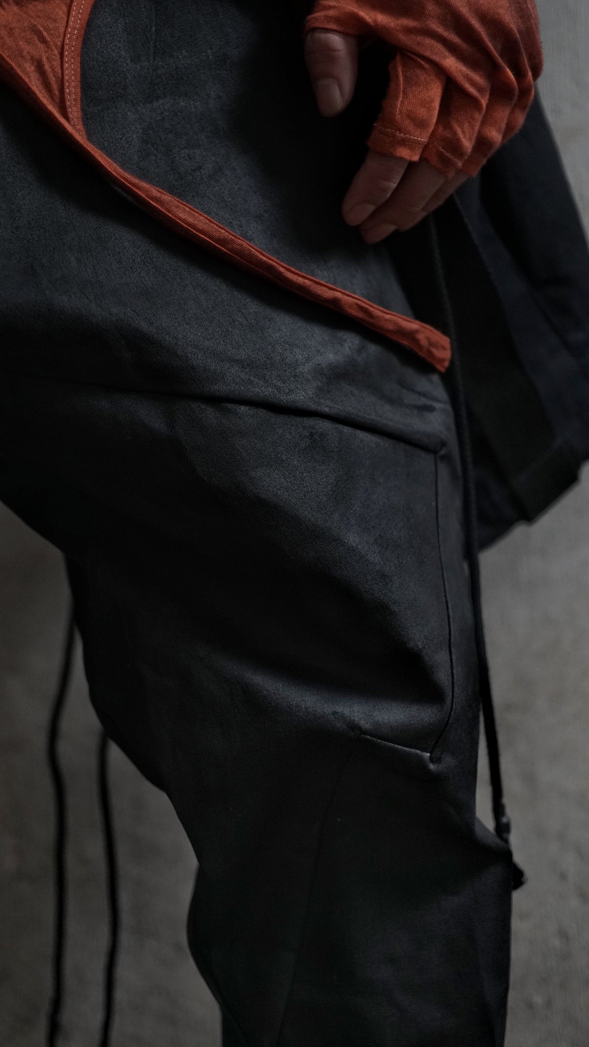 Hand coated 6 pockets drop crotch pants